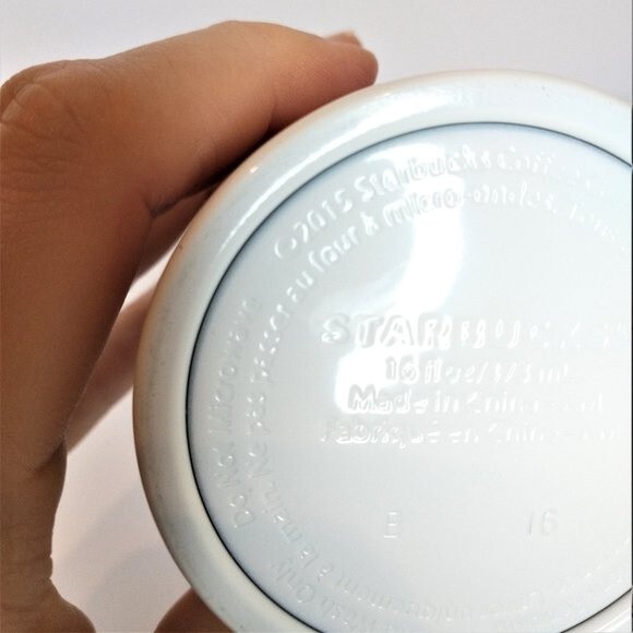 Starbucks Troy White Fair Isle 16oz Skinny Tumbler - Picture 4 of 7